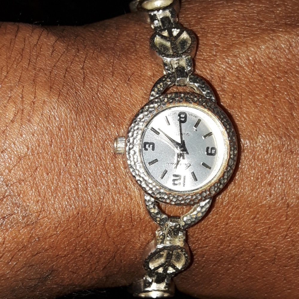 Watch - Picture 4 of 4